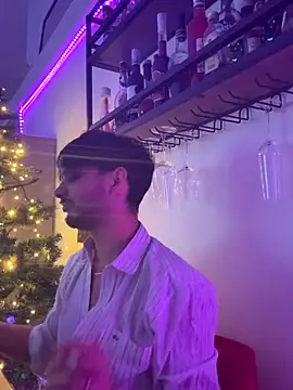 Gipsyboysteve online show from December 2025 07:44:01 PM