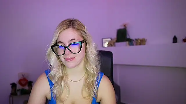 leokitty  online show from March 2026 01:38:02 PM