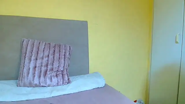 Snapshot of thique_doll chatting on September 2025 09:03:02 PM thique doll online show from September 2025 09:03:02 PM