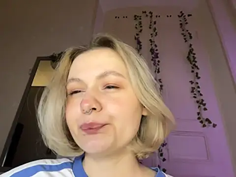 MoonIvy  online show from July 2026 08:11:02 PM