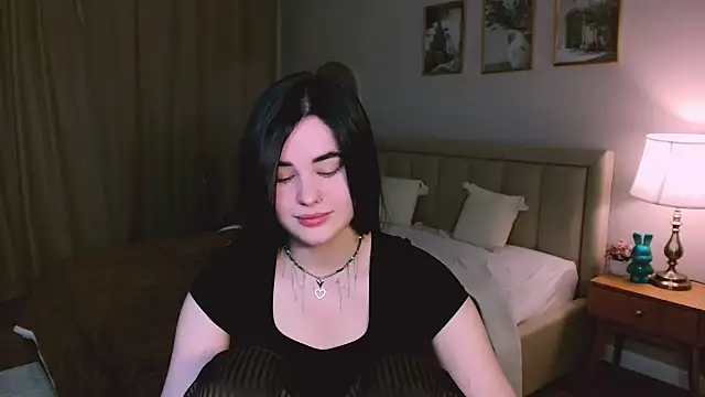 lil angel  online show from March 2026 03:10:01 AM