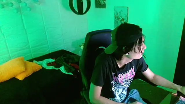 Snapshot of davoxer chatting on September 2025 05:46:01 AM davoxer online show from September 2025 05:46:01 AM