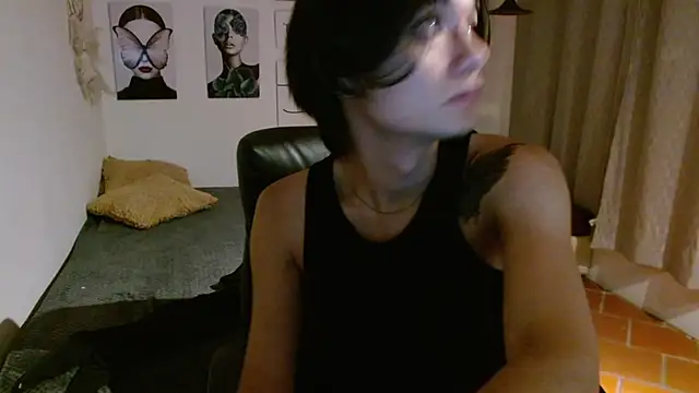 Snapshot of davoxer chatting on October 2025 03:38:01 AM davoxer online show from October 2025 03:38:01 AM