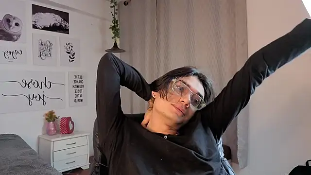 Snapshot of davoxer chatting on November 2025 03:42:02 AM davoxer online show from November 2025 03:42:02 AM