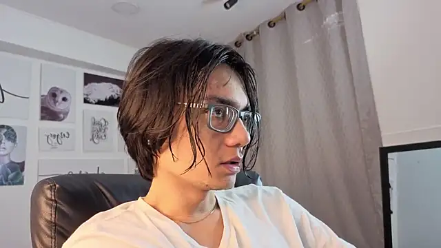 Snapshot of davoxer chatting on December 2025 03:57:01 AM davoxer online show from December 2025 03:57:01 AM