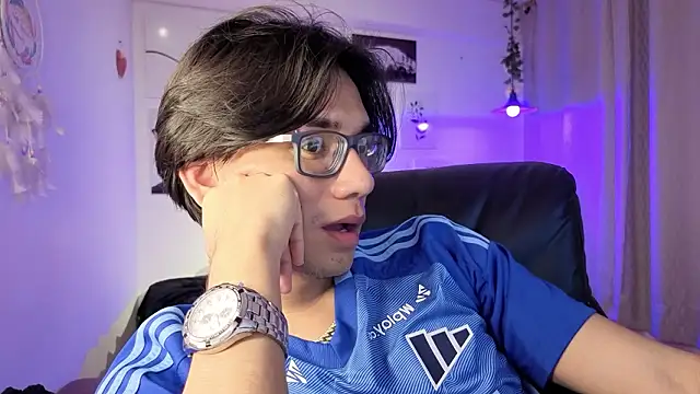 Snapshot of davoxer chatting on February 2026 02:48:01 PM davoxer online show from February 2026 02:48:01 PM