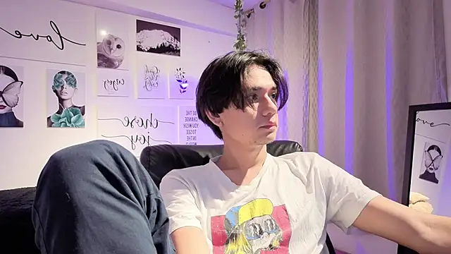 Snapshot of davoxer chatting on February 2026 03:27:01 AM davoxer online show from February 2026 03:27:01 AM