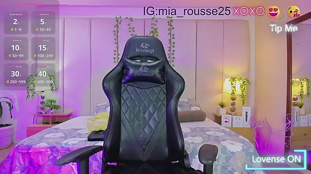 mia rousse25 online show from May 2026 02:17:01 AM