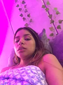 mia rousse25 online show from May 2026 08:34:02 AM