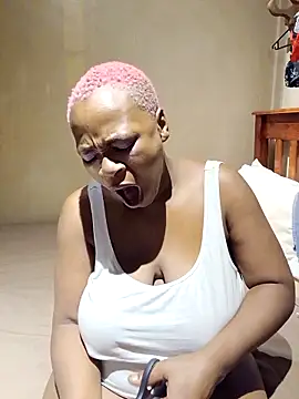 Snapshot of missboobiesSA chatting on January 2026 01:31:02 AM missboobiesSA online show from January 2026 01:31:02 AM