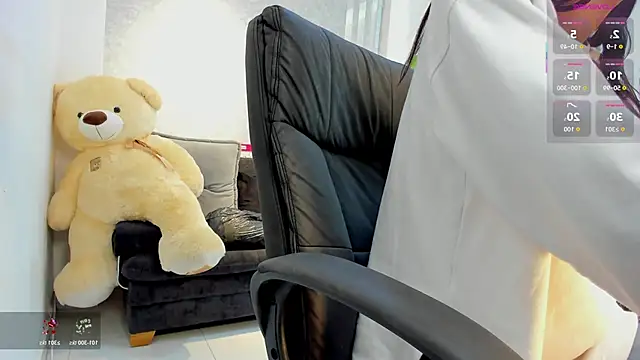 lily cash1 online show from April 2026 11:40:02 AM