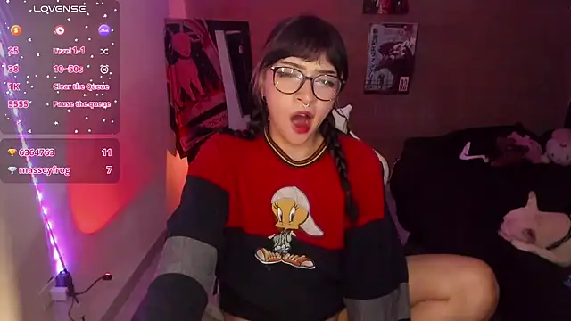 Snapshot of blackfllame chatting on October 2025 02:08:02 AM blackfllame online show from October 2025 02:08:02 AM