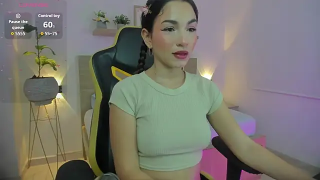 Snapshot of luma_sky_ chatting on November 2025 02:54:02 AM luma sky online show from November 2025 02:54:02 AM