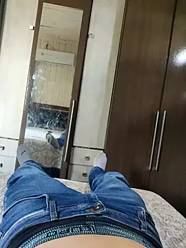 Snapshot of Gustavo198045 chatting on October 2025 04:03:02 PM Gustavo198045 online show from October 2025 04:03:02 PM