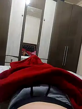 Snapshot of Gustavo198045 chatting on October 2025 03:09:01 AM Gustavo198045 online show from October 2025 03:09:01 AM