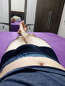 Gustavo198045 online show from February 2026 02:48:02 AM