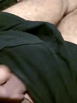 bullut06 online show from November 2025 02:43:02 AM