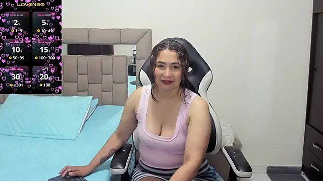 Snapshot of gabrielaponce11 chatting on May 2026 02:44:02 PM gabrielaponce11 online show from May 2026 02:44:02 PM