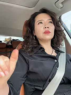 anna yngs online show from May 2026 03:57:01 AM