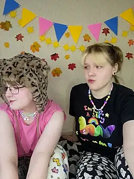 Snapshot of xrixsyx_and_ricky chatting on October 2025 03:02:01 PM xrixsyx and ricky online show from October 2025 03:02:01 PM