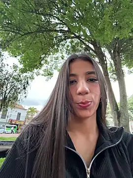 -juicy  online show from April 2026 10:48:02 PM