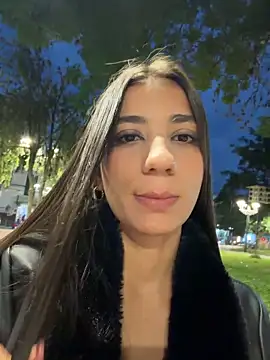 -juicy  online show from April 2026 11:21:03 PM