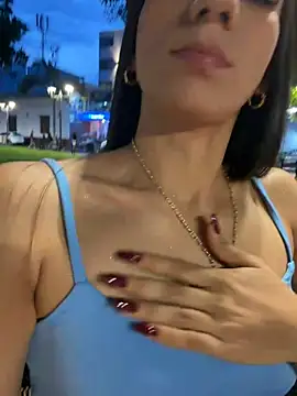 -juicy  online show from June 2026 11:18:01 PM