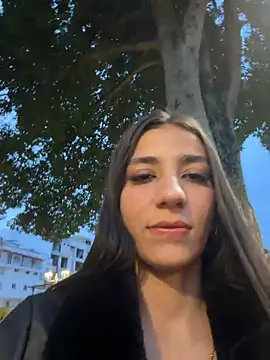 -juicy  online show from June 2026 11:11:01 PM