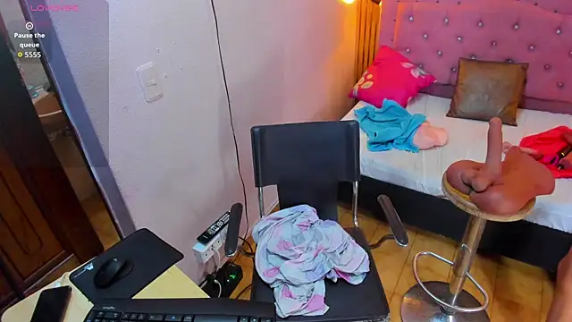 Lena Bdsm online show from March 2026 11:27:01 AM