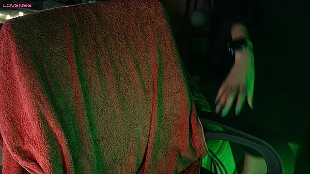 Snapshot of NidhiChandra chatting on December 2025 07:09:01 PM NidhiChandra online show from December 2025 07:09:01 PM