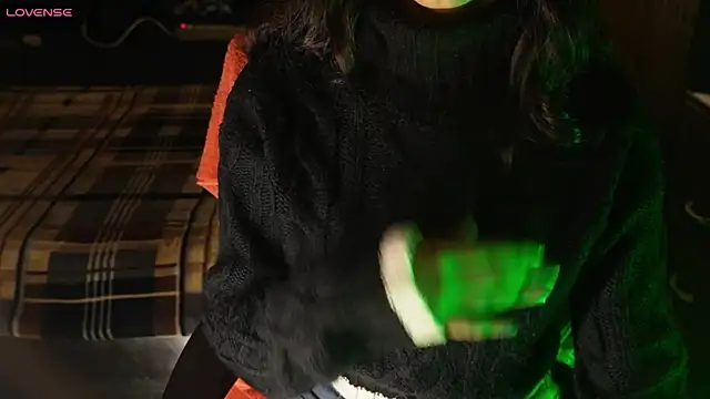 Snapshot of NidhiChandra chatting on December 2025 12:13:02 PM NidhiChandra online show from December 2025 12:13:02 PM