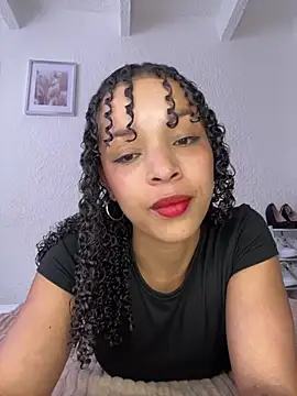 Yasmin777  online show from March 2026 06:34:02 PM