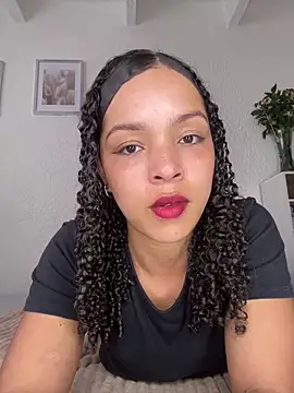 Yasmin777  online show from May 2026 06:36:01 PM