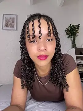 Yasmin777  online show from May 2026 06:13:01 PM