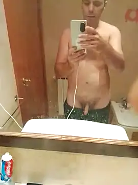 Snapshot of manchego85 chatting on October 2025 12:05:02 AM manchego85 online show from October 2025 12:05:02 AM