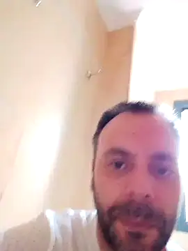 Snapshot of manchego85 chatting on October 2025 04:37:01 PM manchego85 online show from October 2025 04:37:01 PM