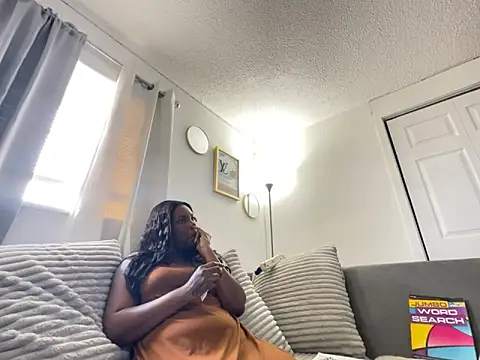 Bleuk online show from May 2026 11:34:01 PM