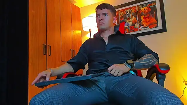 ALPHA DOMINUS  online show from November 2025 04:00:01 AM