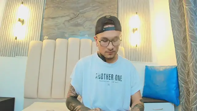 RavenandCody online show from September 2025 02:04:01 AM