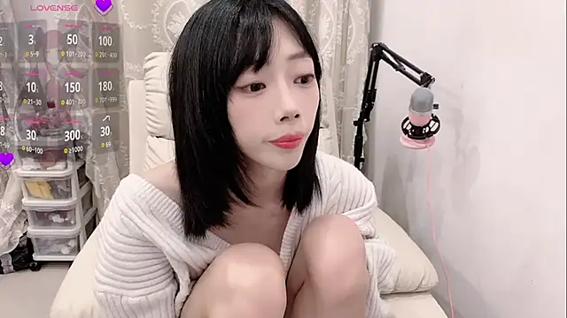 Snapshot of tuantuanle chatting on March 2026 03:07:02 PM tuantuanle online show from March 2026 03:07:02 PM