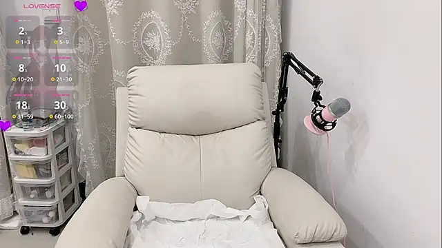 Snapshot of tuantuanle chatting on March 2026 02:28:01 PM tuantuanle online show from March 2026 02:28:01 PM