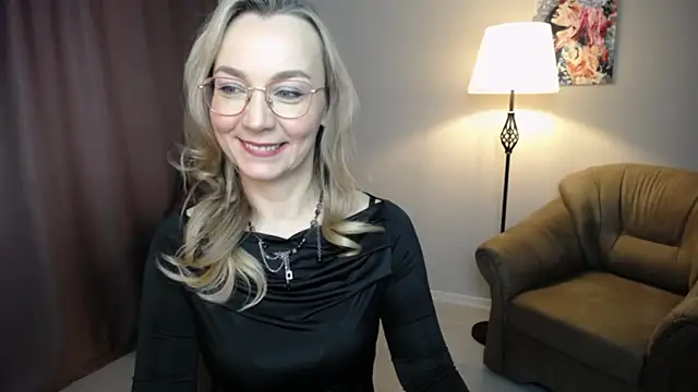 Ava Elior online show from March 2026 10:01:01 AM