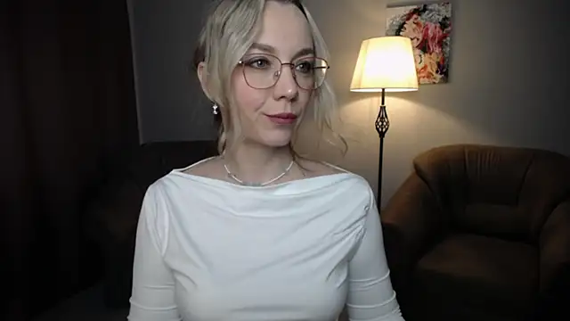 Ava Elior online show from April 2026 11:32:01 AM