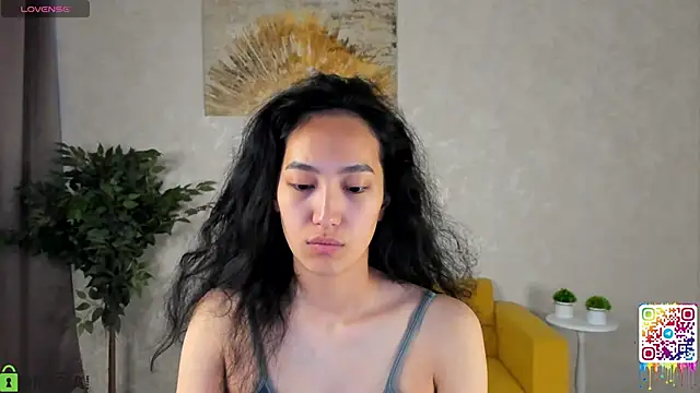 FlirtyAura online show from April 2026 03:42:02 AM