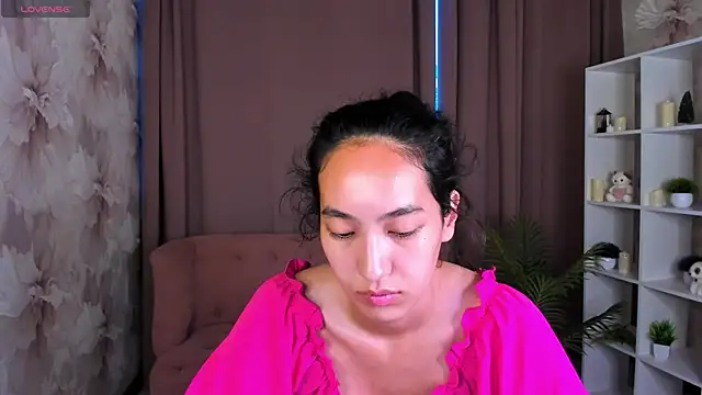 FlirtyAura online show from July 2026 01:56:01 AM