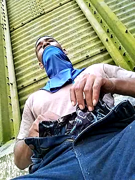 Snapshot of Kesurra chatting on February 2026 06:18:01 PM Kesurra online show from February 2026 06:18:01 PM