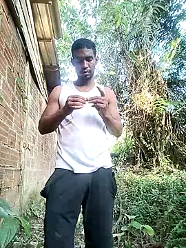 Snapshot of Kesurra chatting on March 2026 10:29:02 PM Kesurra online show from March 2026 10:29:02 PM