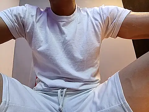 jhonny thes28 online show from October 2025 06:07:02 PM