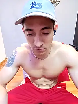 Snapshot of jhonny_thes28 chatting on December 2025 05:17:01 PM jhonny thes28 online show from December 2025 05:17:01 PM