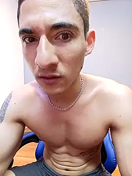 Snapshot of jhonny_thes28 chatting on February 2026 11:03:02 PM jhonny thes28 online show from February 2026 11:03:02 PM